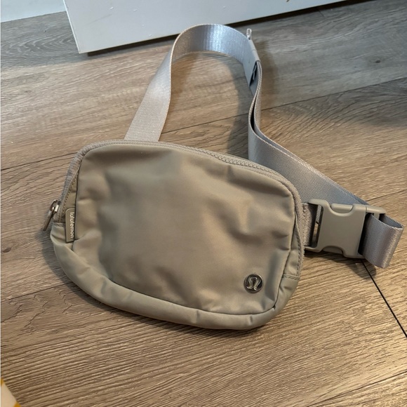 lululemon athletica Handbags - Lululemon Belt Bag
